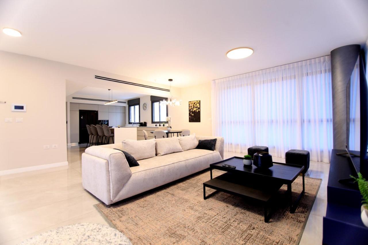Mini Penthouse Near The Beach Netanja Exterior foto