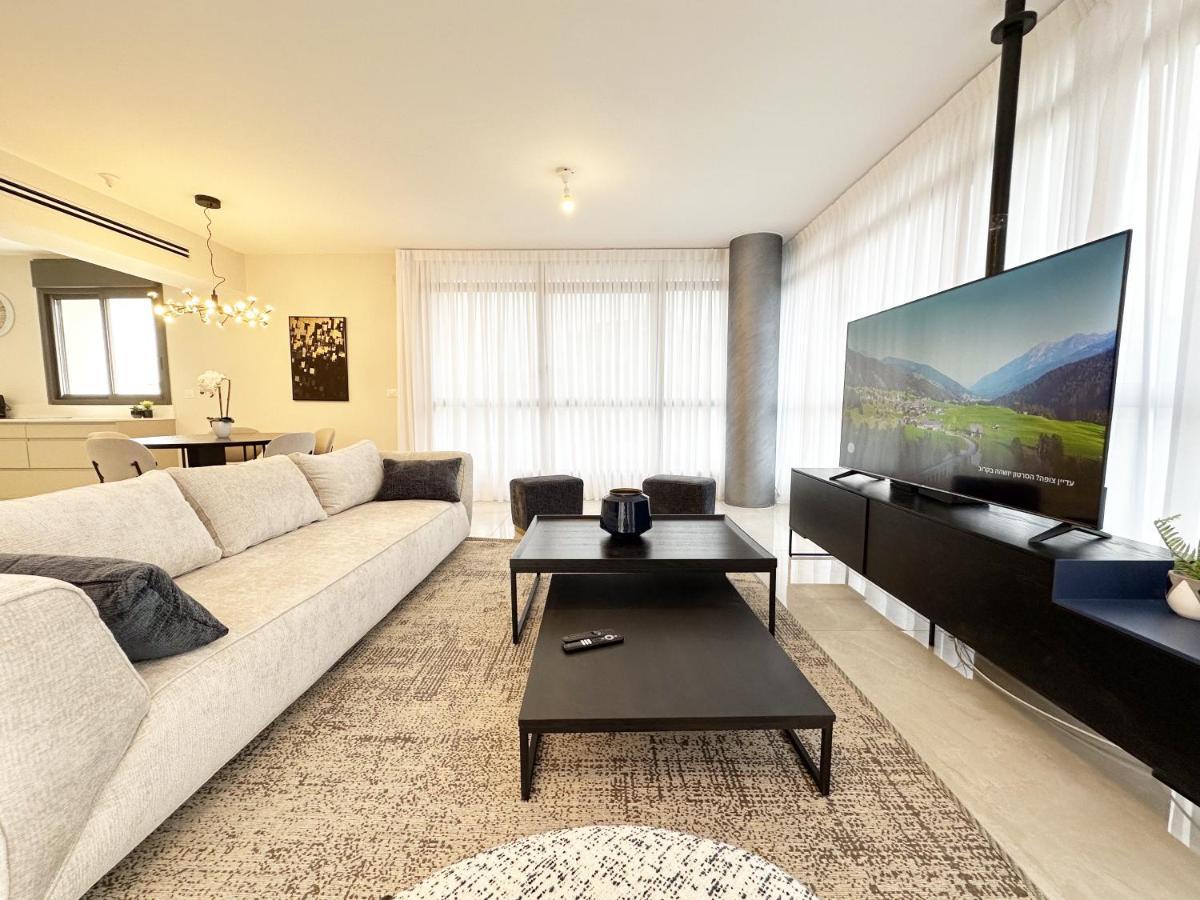 Mini Penthouse Near The Beach Netanja Exterior foto
