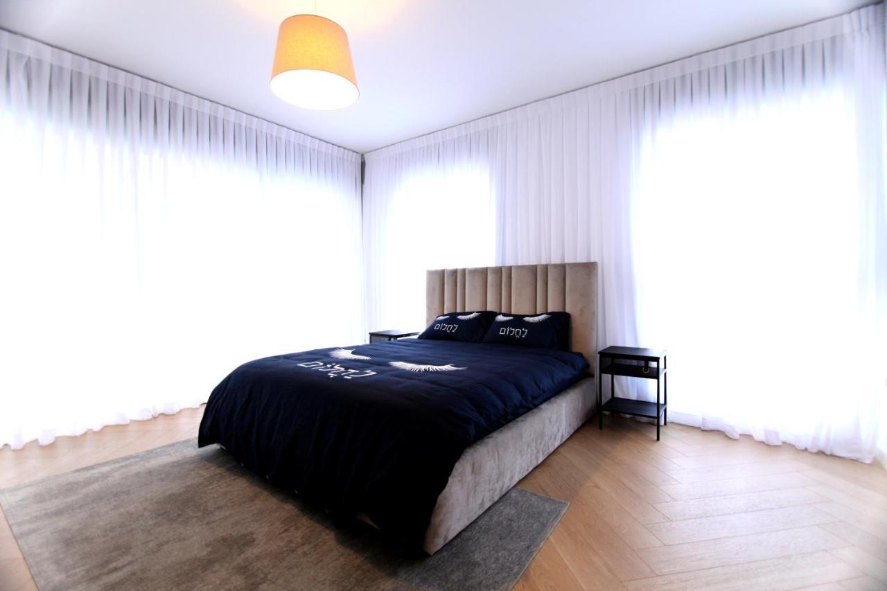 Mini Penthouse Near The Beach Netanja Exterior foto