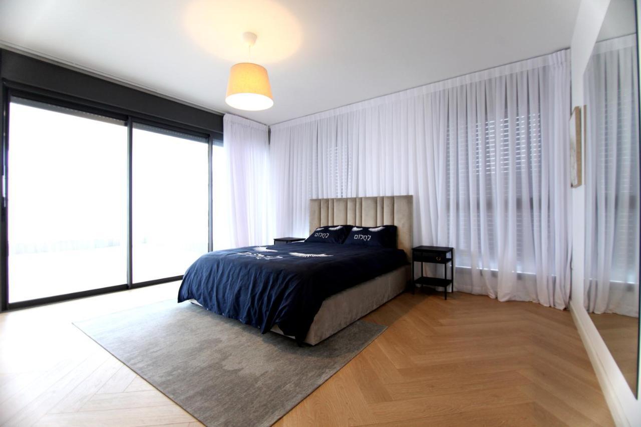 Mini Penthouse Near The Beach Netanja Exterior foto