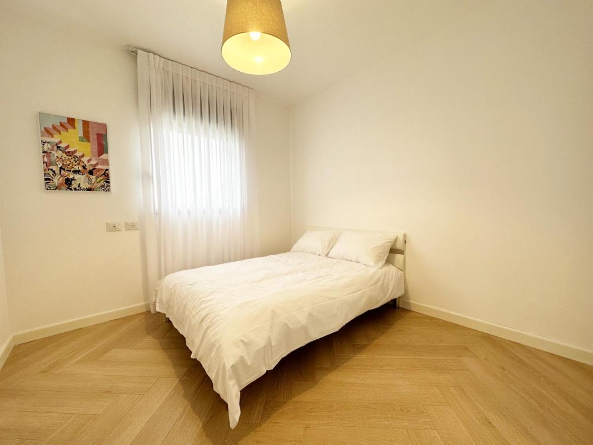 Mini Penthouse Near The Beach Netanja Exterior foto